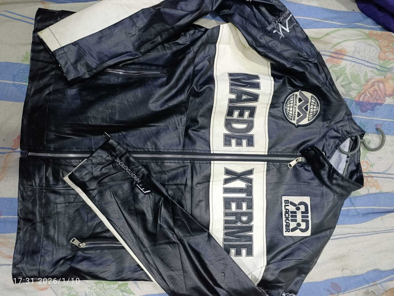 شليف قماصل عدد 100 قطعه بسعر 100 مع توصيل كافة المحافظات يوجود توصيل مجاني خاص مفتوح وتساب ***********
