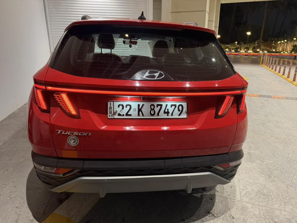 السلام عليكم توسان للبيع وارد خليجي مكفولة كفالة عامة مديل 2024 لون حلو سياره كلش  ماشي 20 الف  مكان بغداد المنصور سعر 213 ورقه وبيه مجال  رقم الهاتف *********** سيد محمد ابو علي
