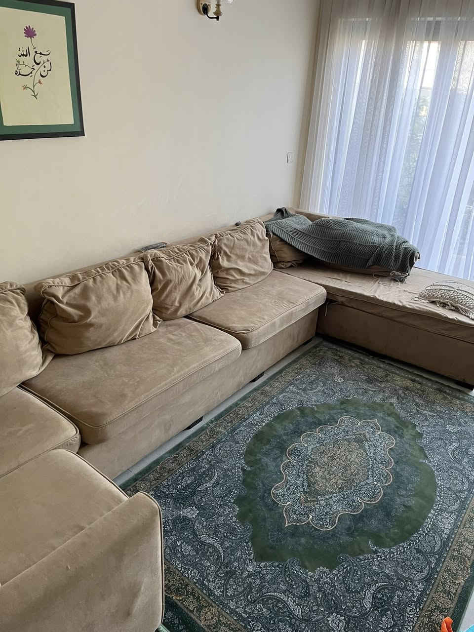 تخم عدد امتاره ويه السرير كله ٧ ونص متر فره كامله
 باي سعر تردو قيمو واخذو بيع مستعجل جدا  الي يريده يجي اليوم لازم

الرقم للاتصال ***********
