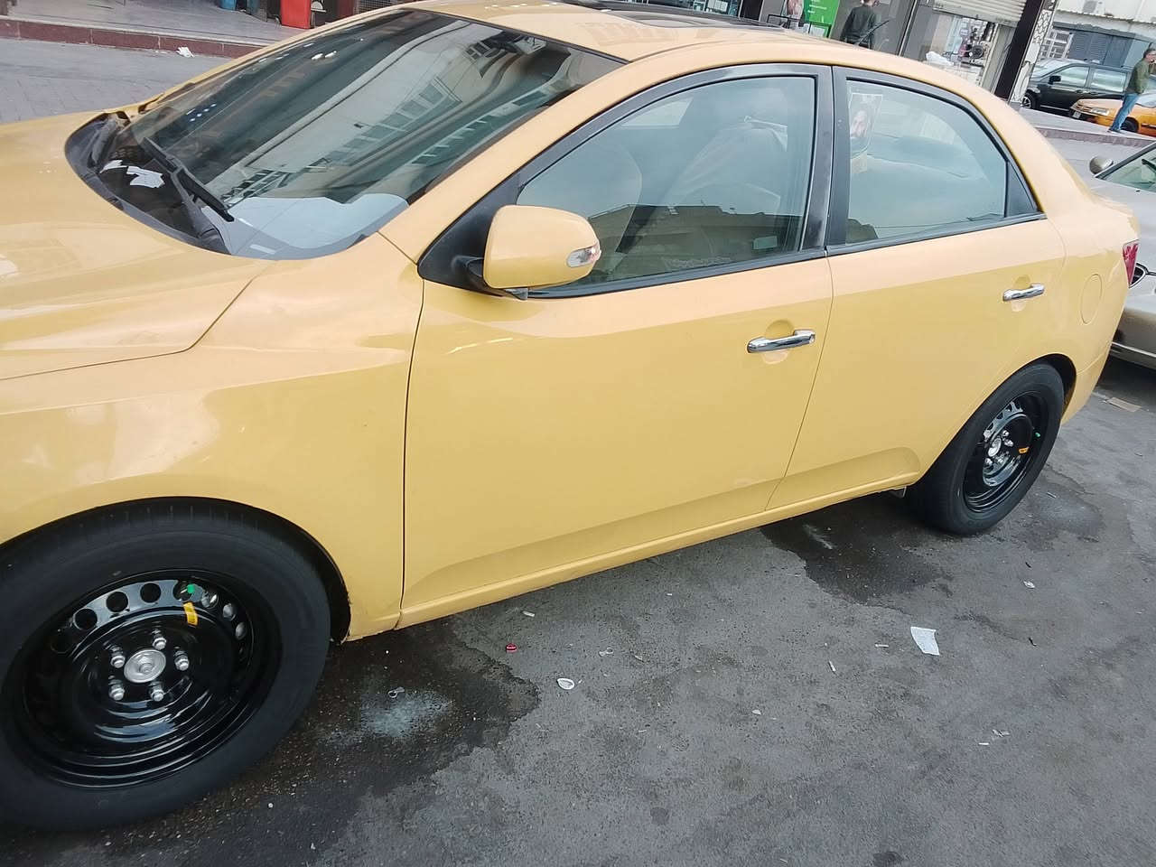 السلام عليكم كيا فورتي 2010 وارد كندي بيه جاملغ امامي جهة السايق رقم بغداد انكليزي تحويل ثاني يوم سنوية 31 السيارة فول عدة البصمه فتحه تحكم ستيرن جهتين مثبت سرعه نضام ايكو اشاير بل مري تدفئه بل كشنات كشنات جلد مكينه 2000 دوش لا تنقيص ولا تبخير كير اي تي كير ومكينه مكفولات السيارة جاهزة للأخير كير مكينه صدر حداديه كهربائيات كله شغاله تبريد شغال بس منقص غاز جاهزة السيارة السعر 80 وبيه مجال العنوان بغداد ***********
