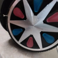 للبيع سكوتر ذكي نظيف كلشي مابي بس كسر بل يدة ويجي وياه ريمونت وشاحن  و...