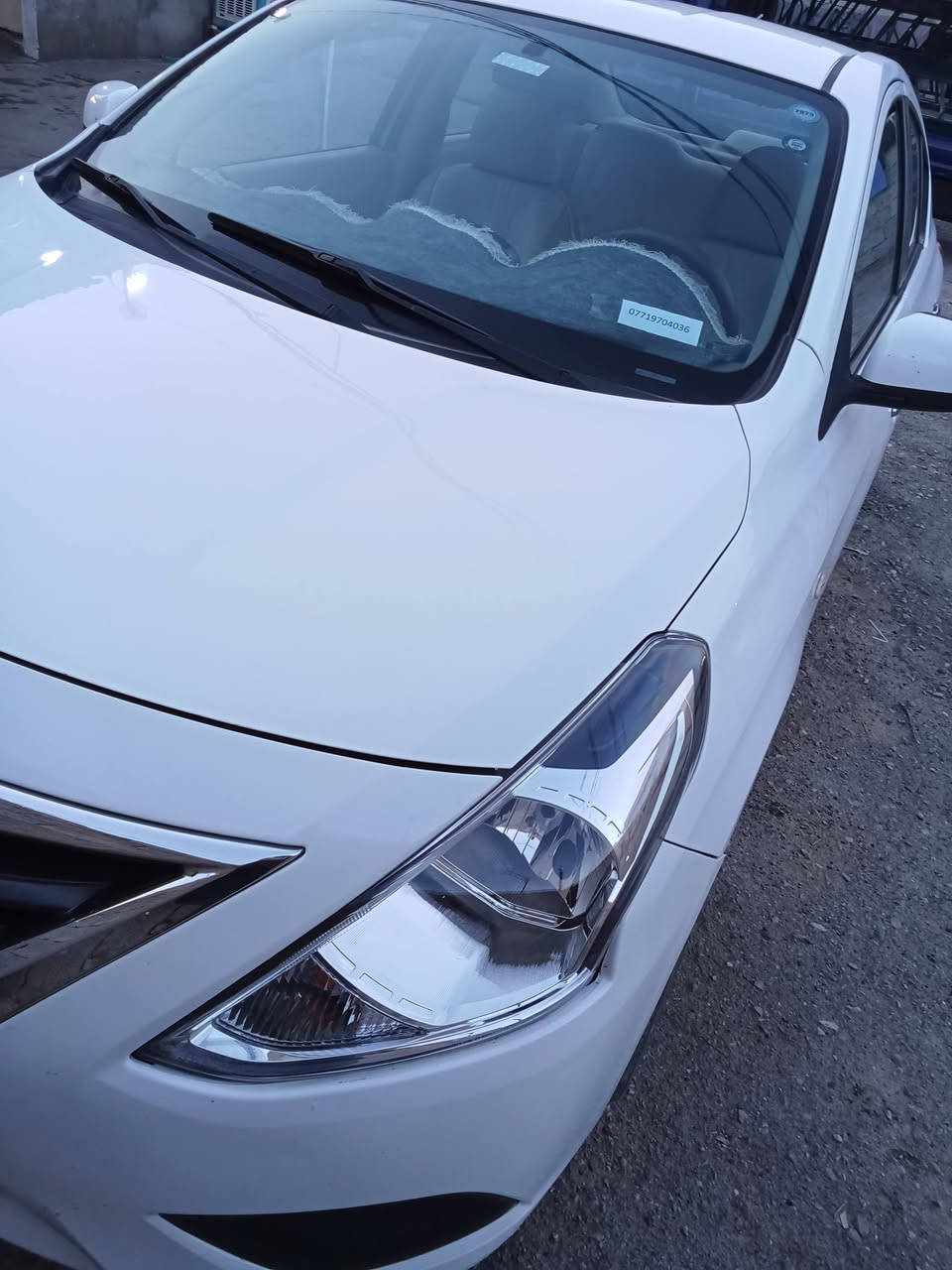 نیسان لا کشیمبایی مۆدیل 2016،،،،146هە زار ڕۆیشتووە دە عامی بۆدە عامی بێ بۆیاخی نیە سە نە وی رە قمی تازە یە بە ناوی خۆمۆیە تە رزە یە وردی هە یە بە چاو دیارنیە سعر 98 معاملە ***********
