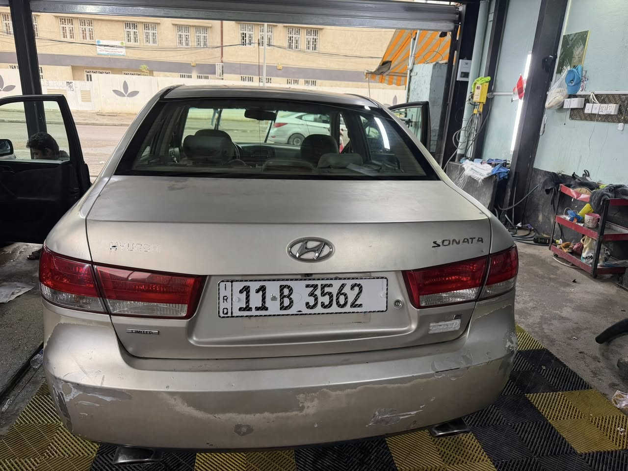 السلام عليكم للبيع سوناتا موديل 2007 رقم بغداد دولي بسمي فول مواصفات لمتيدمحرك 6 3300كير محرك تبريد تتفه صدره كلش حلو تخم تاير بدون حادث بيه جراد مكانه حي الجهاد الاطباء السعر  83قفل  ***********
