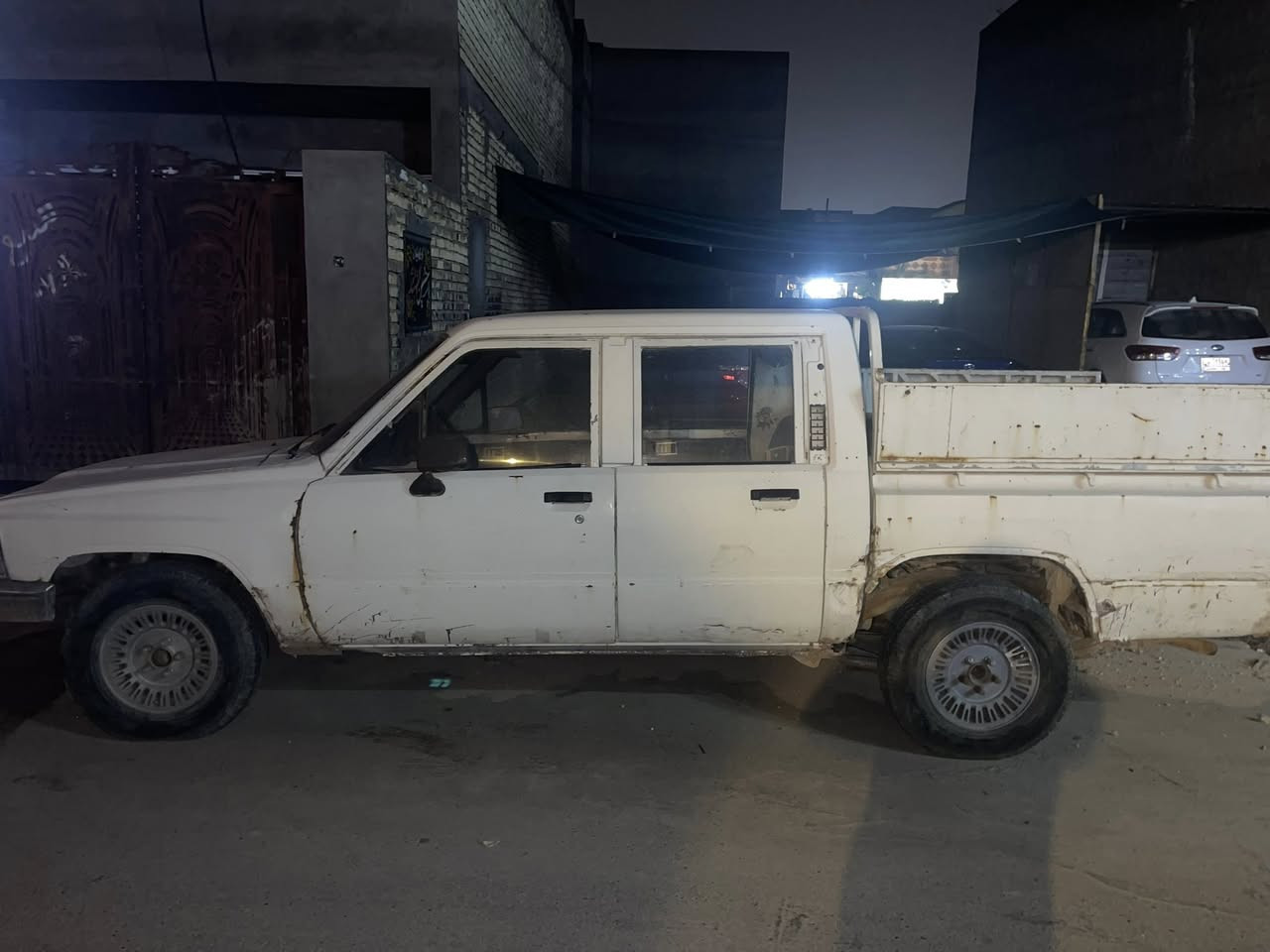 السلام عليكم للبيع سيارة بيكم تويوتا موديل ١٩٨٨ كير محرك شغال للاستفسار خاص*********** مكان بغداد
