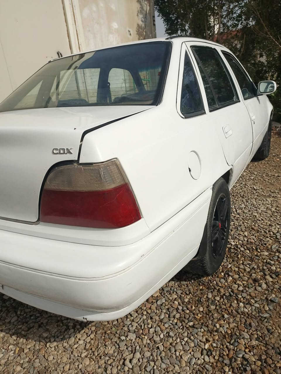 دايو سلو موديل 93 كير عادي مكينة مفتوح سيارة نضيفة خير من الله سعر 26 وبيهة مجال  ناعمة وجاهزة للشارع للاستفسار الاتصال ***********
