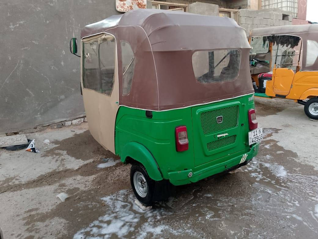 سلام عليكم تكتك للبيع 2021 مكفوله عده ضربه بلغد قليله راجعه بارد السعر 7 و 850وبيه مجال مكان بغداد حي طارق رقم *********** بي واتساب
