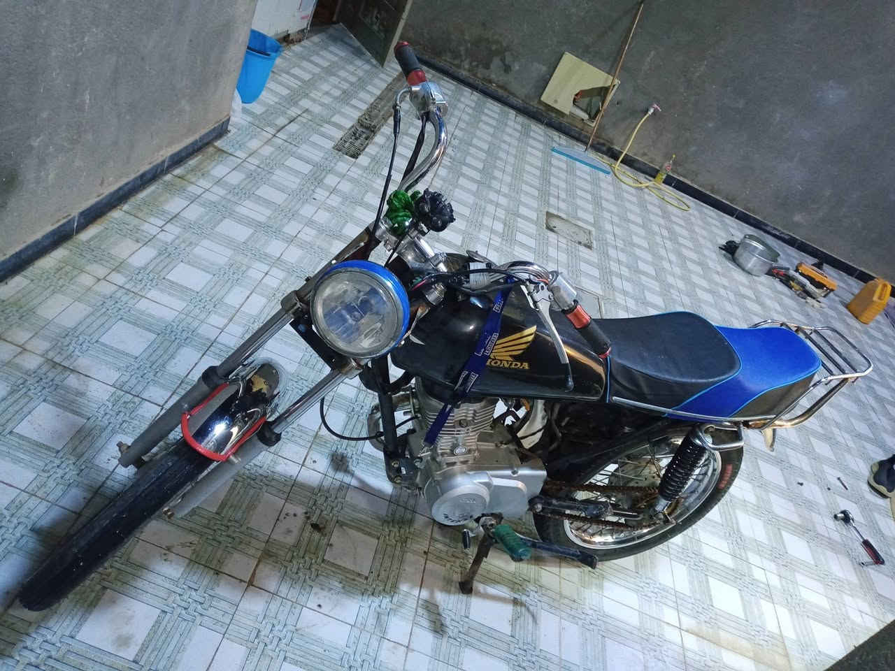 انتنس 24 سعر 450 دراجه جديده
انتنس 24 سعر 450 دراجه جديده
سلام عليكم انتنس مديل 24 كامله دراجه شغل وطلع مال جناي دراجه سعر 450 مستعجل علبيعته ناصريه مركز ***********
