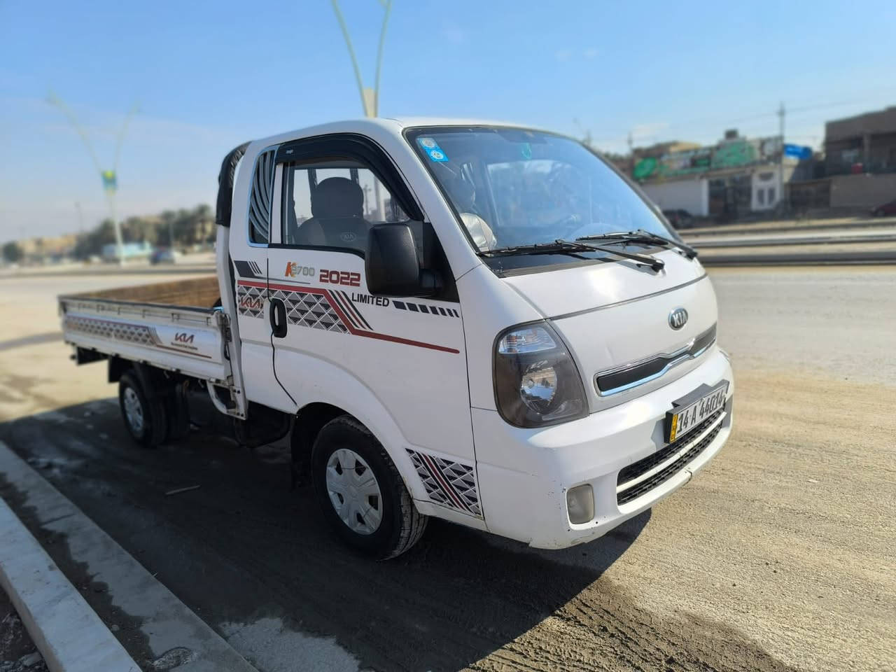 سلام عليكم كيه للبيع موديل ٢٠١٦ سياره جديده كلش مكفوله كفاله عامه رقم بصره دولي سنويه ل٣٠ وبسم ابن عمي سياره كالفه تخم تاير حداديه جديده كهربائيات شغاله تبريد ثلج سياره مالت جناي وعلي نضيفه كلش محرك مكفول وكير مكفول سعره ١٠٧ وبيه مجال مكانه ناصريه الغراف رقم شراي يتصل ‭٠٧٨٥ ٨٩١ ٠١١٠‬
