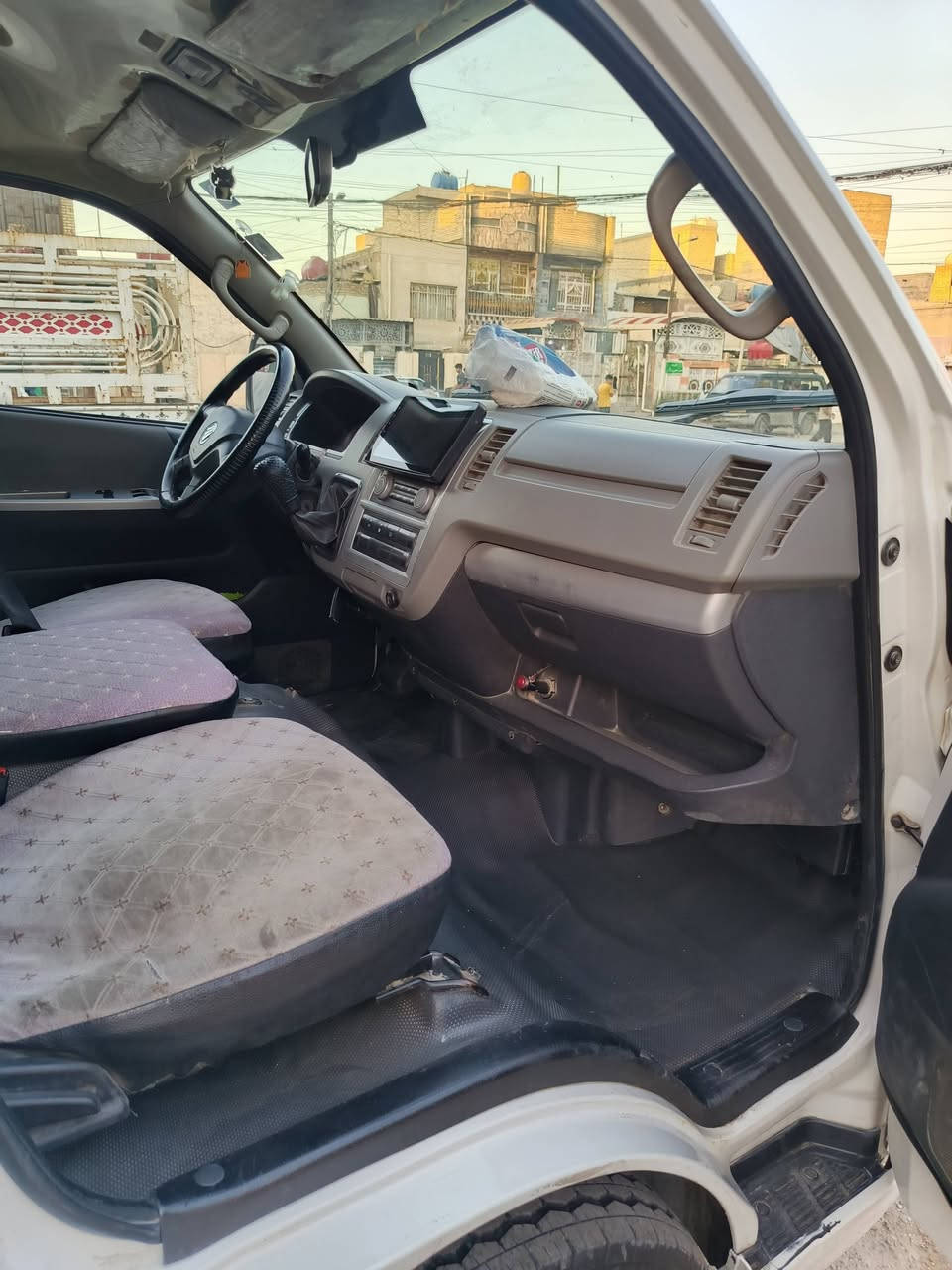 سلام عليكم فتون عالي البيع رقم بغداد إنكليزي موديل ١٩ سيارة بيه صبغ بل جنطه جوه الرقم السعر ١٣٠ وبيه مجال  العنوان  بغداد ***********
