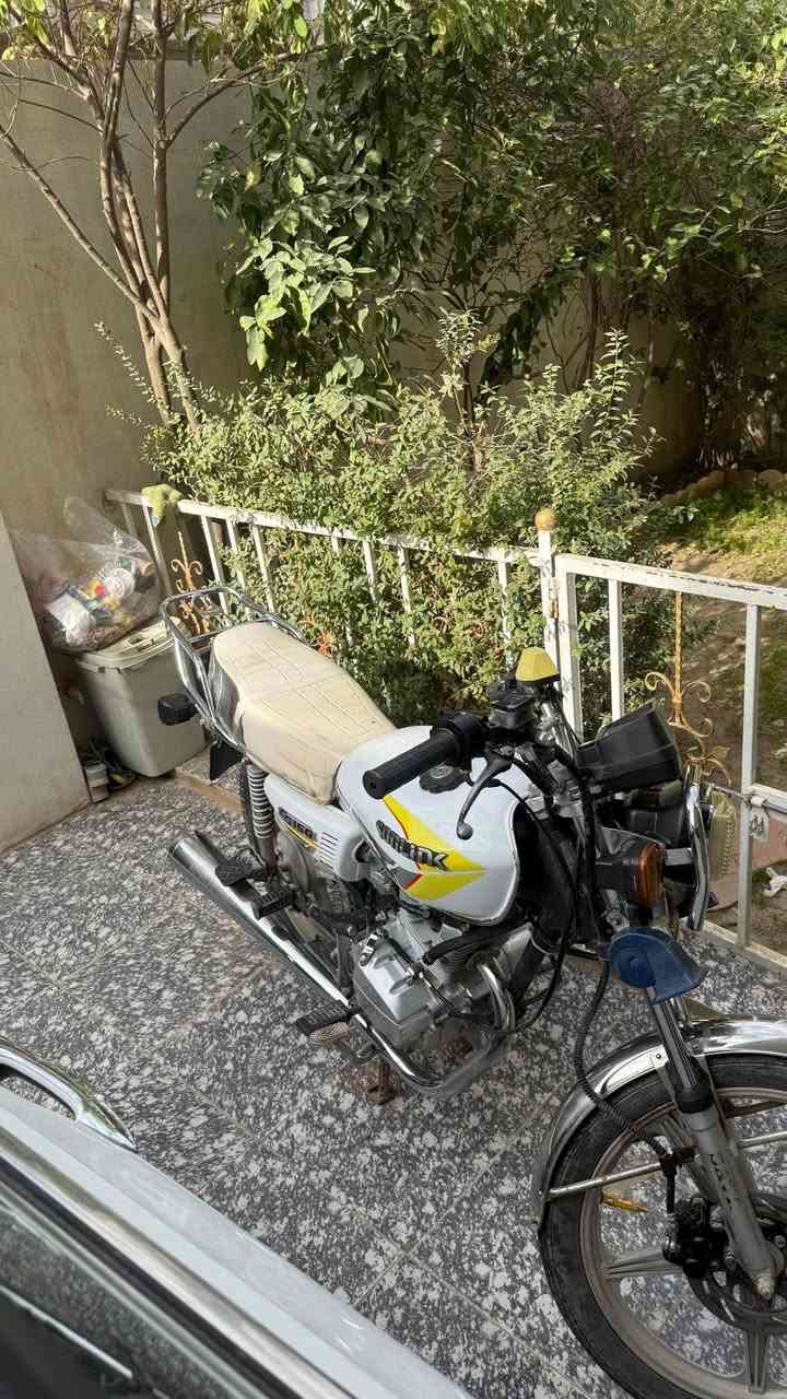 دراجة سيفان سونك باب اول موديل2020 للبيع دراجة ناعمة كاملة ماناقصهة شي الكهربائيات كلهة شغالة سلف هندر نكرة وحدة المكان ديالى الخالص السعر450 اتصل ودلل***********
