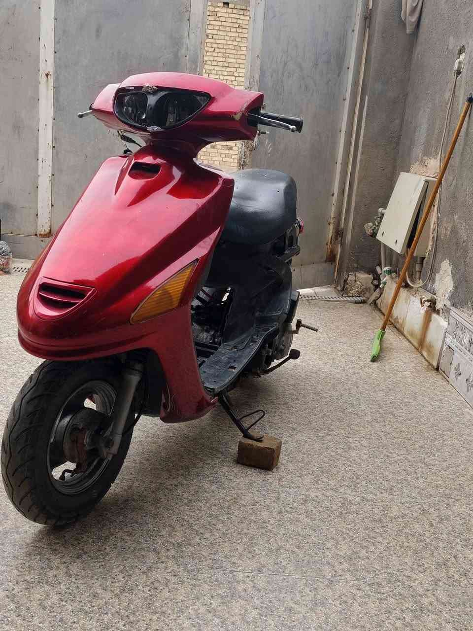 سلام عليكم دراجه فراشه مضيفه
صانصهFM
زوج تغيرات جدد
لايتات زنون 
سعر 200 بيه مجال 
رقم متوفر واتساب ***********
