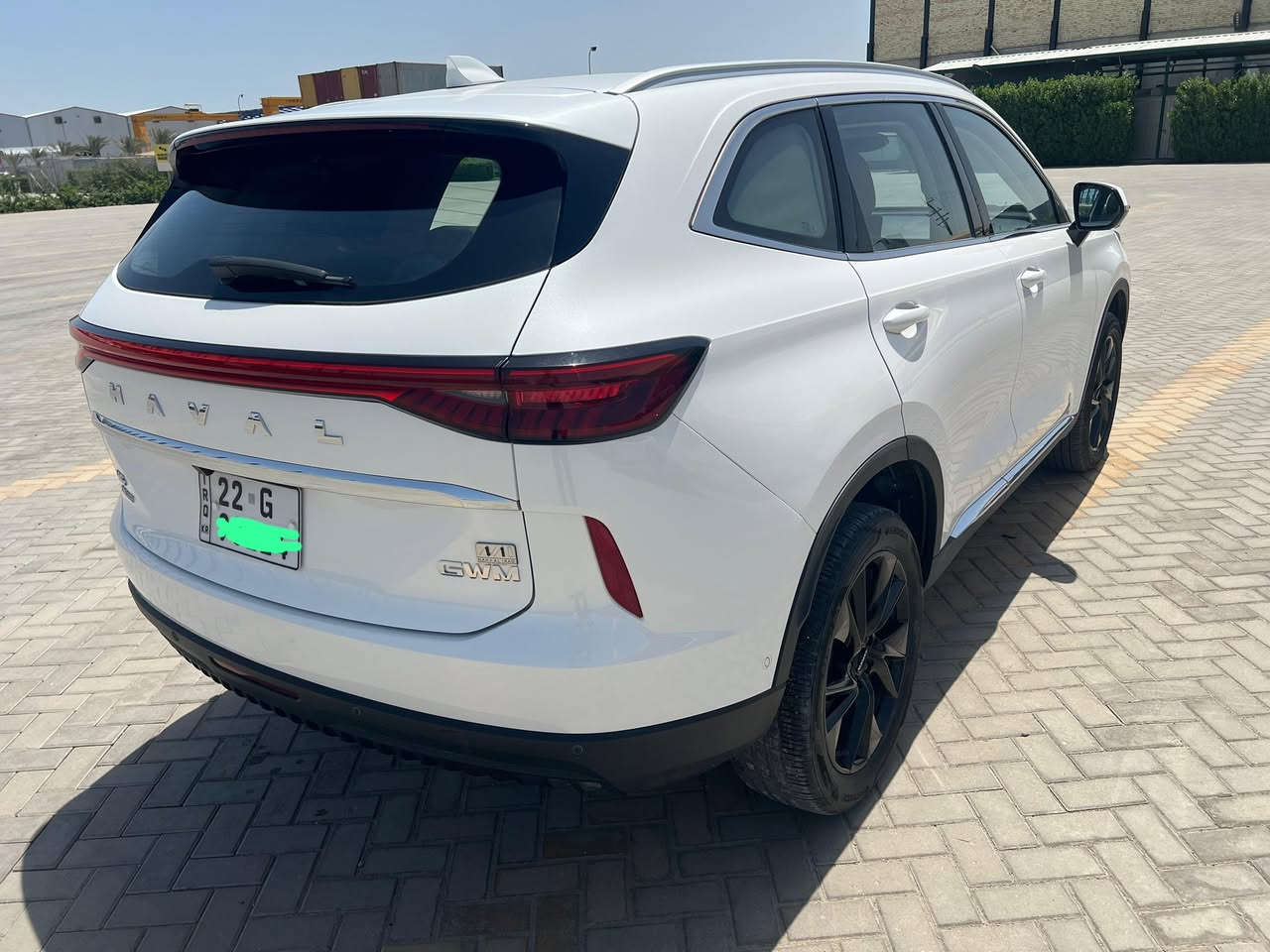 Haval  H6. 2024
سلام عليكم. هافال h6 للبيع موديل 24 
رقم شمالي باسمي  السياره كفاله عامه 
ماشي 29 الف بضمان الشركه السياره جاهزه 
السعر 210  بيها مجال 
للاتصال ***********
