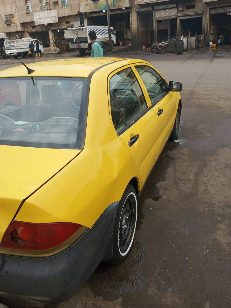 سلام عليكم 
لانسر 2010 سياره مصفره هيئه شرط تحويل
مكينه كير جديد صار شهر من شديتهن
مكينه 1500 تبريد شغال صدر جديد 
سياره ابيع مصبوغ حزام هيه ما مصبوغه حزام بس صبغته محلوه بيه جملغات 2امامي بدون داخل وبيه جاملغ خفلي اثر شخوط بدون ضربه بس لونه مطالع فه ابيع حزام سعر 60 وبيه مجال مكان بغداد
*********** بغداد, العراق
