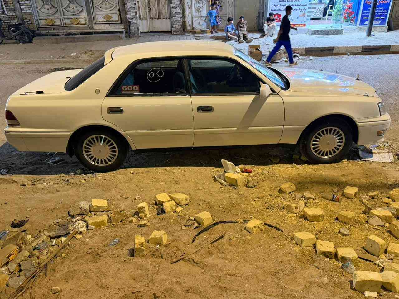 مكلف بالنشر  مكفولة كفالة عامة (كص، نقل، وعيب شرعي) النظافة: %100 السيارة جديدة  السعر: 100 ورقة (وبيها مجال قليل للشراي). اي استفسار اتصال على الرقم ***********
