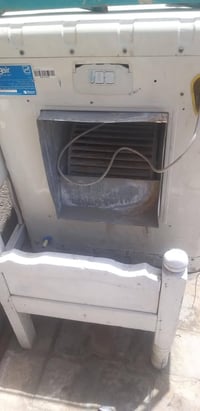 مبردات • وحدة شغّالة • ٢ مكسورة
