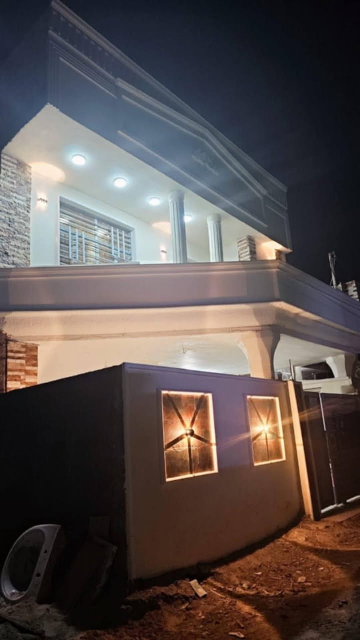 تم تنزيل من سعر بيت  للبيع  بيت مساحة ١٥٠ متر طابو زراعي سند ٢٥ طابقين بناء هندسي الطابق خريطة كامله والطابق الثاني مشتملات عدد اثنين نظام سويتات منفصلات  الاتصال على الرقم ***********  سعر 85 بي مجال شي بسيط
