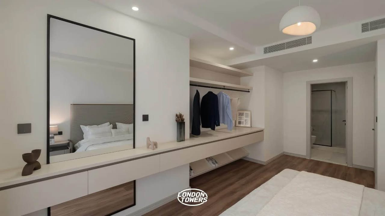 کوردی و عربي/
نموونەی شووقەیکی زیرەک لە پرۆژەی لەندەن تاوەرز 
نرخێکی گونجاو شوێنێکی باش…..
جۆری شووقەکان پێکهاتووە لە 
یەک ژووری (١+١)
دوو ژووری (١+٢)
سێ ژووری (١+٣)
چوار ژووری (١+٤)

***********
***********
————————————————-

مثال لشقة ذكية في مشروع لندن تاورز 
مكان جيد بسعر معقول.
انواع الشقق:
غرفة واحدة (1+1)
غرفتين (1+2)
ثلاث غرف (1+3)
أربع غرف (1+4)

***********
***********

‏ #erbil #iraq #kurdistan #London_Towers #erbilrealestate #kzpropertymanagement #iraqpropertymanagement #erbilpropertymanagement #koshkizinwe #propertymanagement #realestatemarketing #kzrealestatemarketing
‏#koshkizinwe #realestate  #dubai #koshkizinwerealestate 
#للتسويق_العقاري #ادارة_الملك #شوقە #پرۆژە #خانوو #کرێ #فرۆشتن أربيل, العراق
