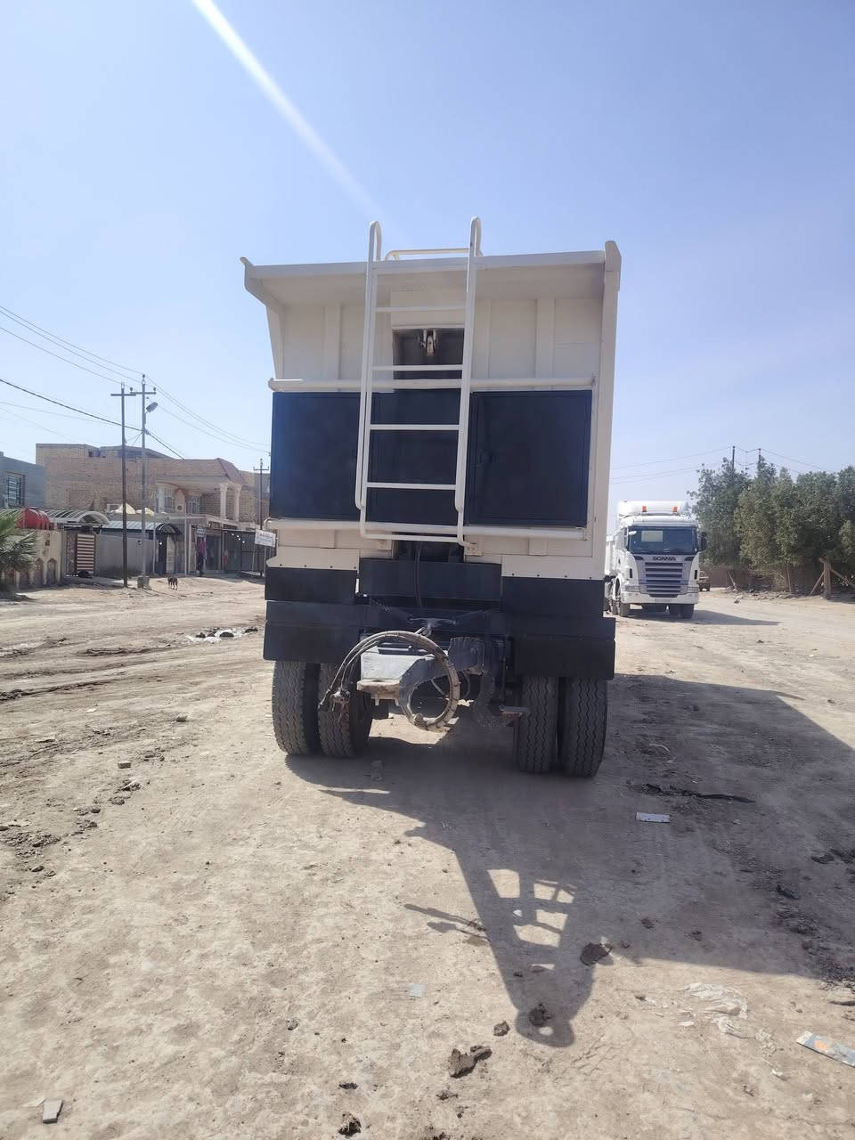 مقطوره للبيع دنكير١٦، طول سبعه ونص رقم ***********
