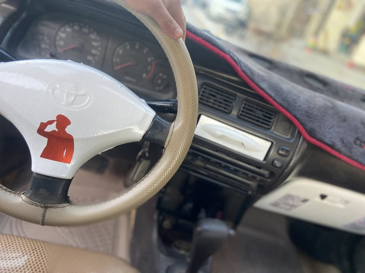 كورلا موديل 95
سياره كير محرك بلشرط مصبوغه احزام 
سياره هزه وسنوية جديده شرط التحويل السعر 55 وبيها مجال العنوان جلولاء ***********
