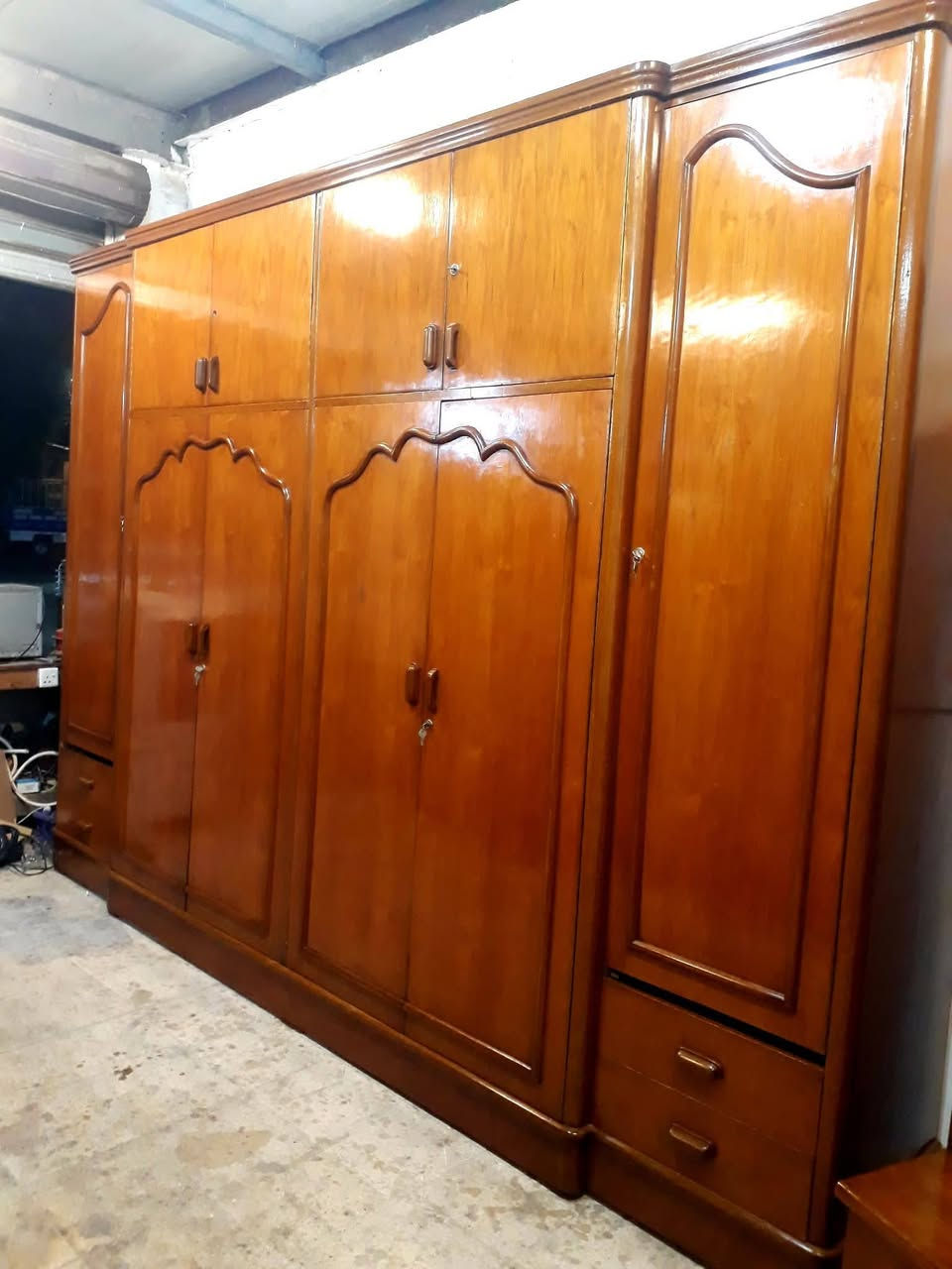 السلام عليكم ورحمة الله وبركاته 🥀معرض ماشاء الله غرفة نوم صاج ست أبواب شغل ثقيل 🌹العنوان حي🇵🇸 فلسطين للاستفسار الاتصال على *********** 💐
