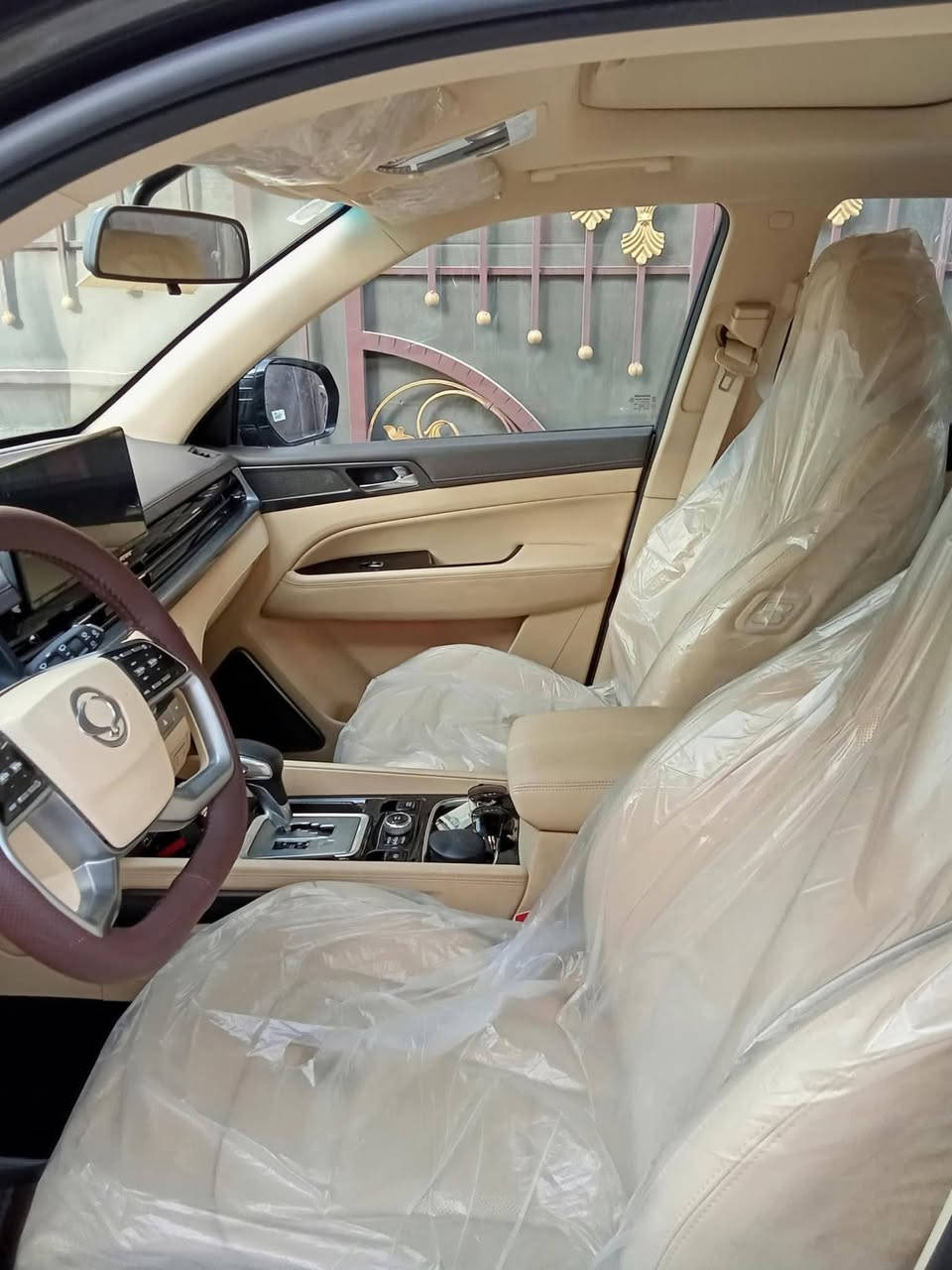سياره   ريكستون (KGM REXTON ) للبيع او المراوس 
موديل 2024
4WDفول مواصفات
10000km ممشى السياره
سياره مكفوله
7740639886 واتساب
