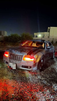 كرايسلر 300 • موديل ٢٠١٠ • جراج خاص