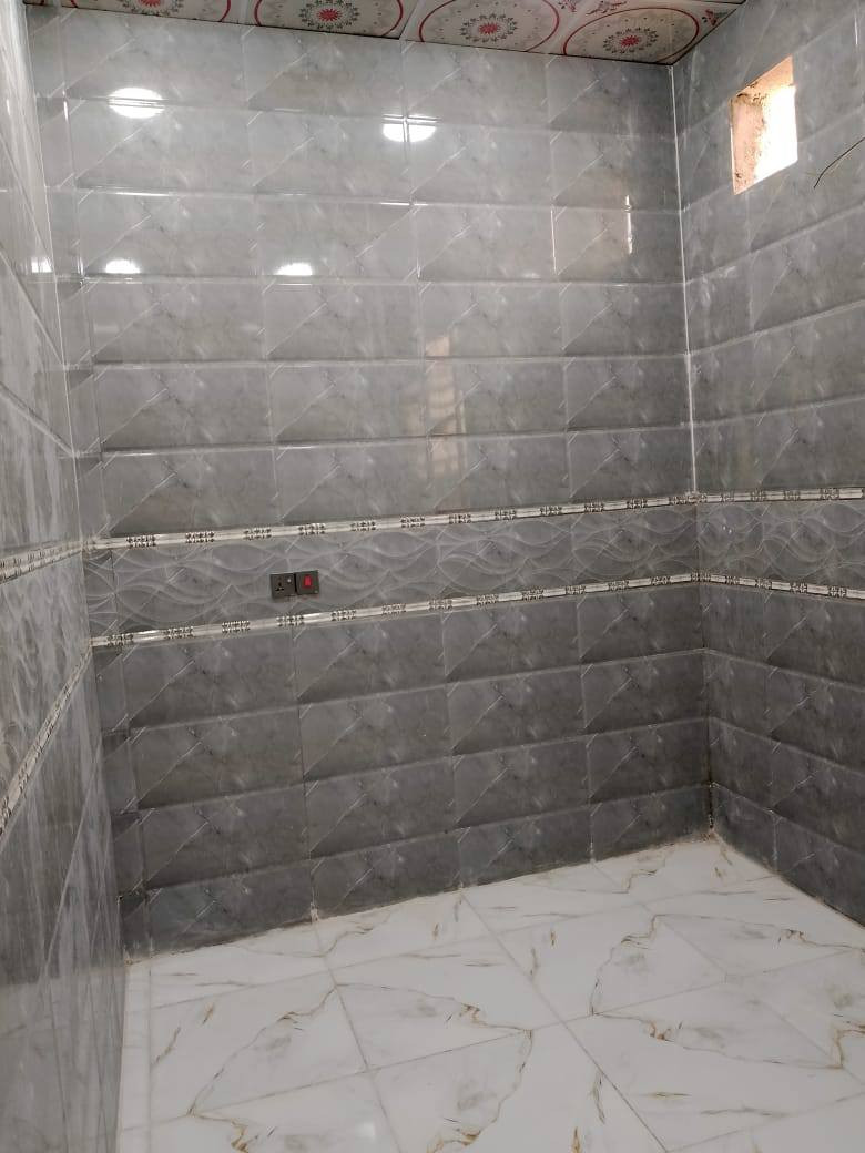 #اسعد_الله_اوقاتكم_بكل_خير⁉️👋

دار سكن للبيع 🏠🏠 

#المساحة::100متر

#العنوان:: البصرة أبو الخصيب منطقة أم النعاج مقابيل حي بغداد قريب علة الفوك 

#جنس_العقار::طابو مالك صرف زراعي باسم عراقي سند 25 وكالة ونصخ من الطابو ومكاتبة من المالك مباشره 

#يحتوي:: البيت على غرفتين٢ منام كبار 
وديوانية 
ومطبخ وصالة 
وصحيات 

بناء بلوك 
شارع 10م 

جميع الخدمات متوفرة ماء كهرباء مدارس نت كلشي قريب على 
#السعر((78مليون وبي مجال))
#اللاستفسار:: إلا تصال على الهاتف ☎️📞 
☎️((***********))☎️
