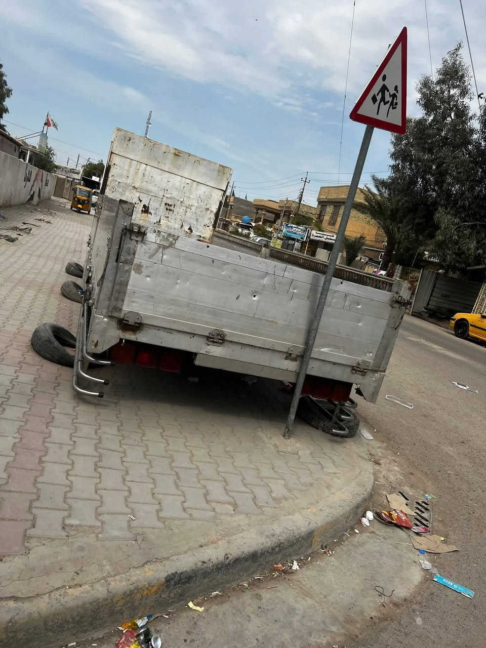 بدي سته وربع اربع قطع سبايدرات ستيل جاملغات بكلايتات كامل كاعية جكر مكاني ميسان ***********
