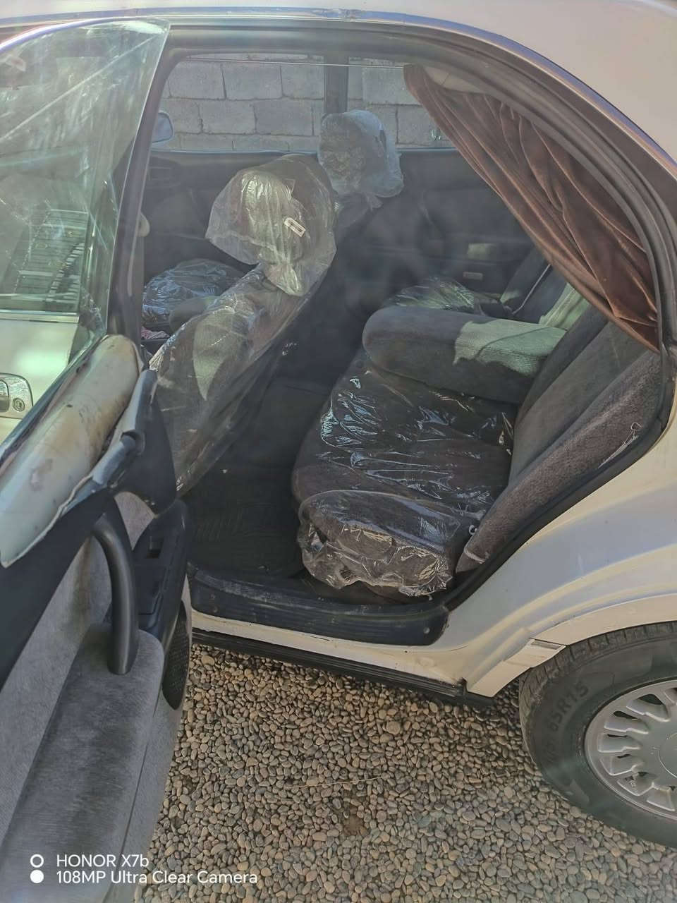 السلام عليكم بطه منفصل 95لون ابيض كص مسجل نينوه سنويه  صاقطه محرك بي رخاوه قليل تحويل وليس   وكاله السعر 36وبيه مجال وذا مراوس حسب القناعه  تصل عل رقم ***********
