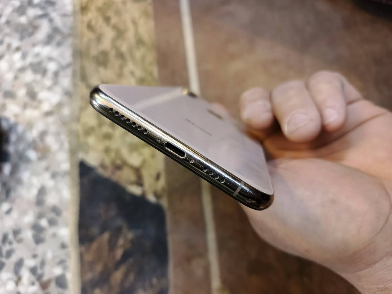 سلام عليكم ايفون اكس ماكس 
ذكره 256بطاريه 77بلاديه جهاز نضيف مال بيت شخط مابي 
بس بصمه وجه واكفه السعر 200
العنوان بغداد  بلديات ليؤن شرع 30قرب جامع خديجه 
***********
