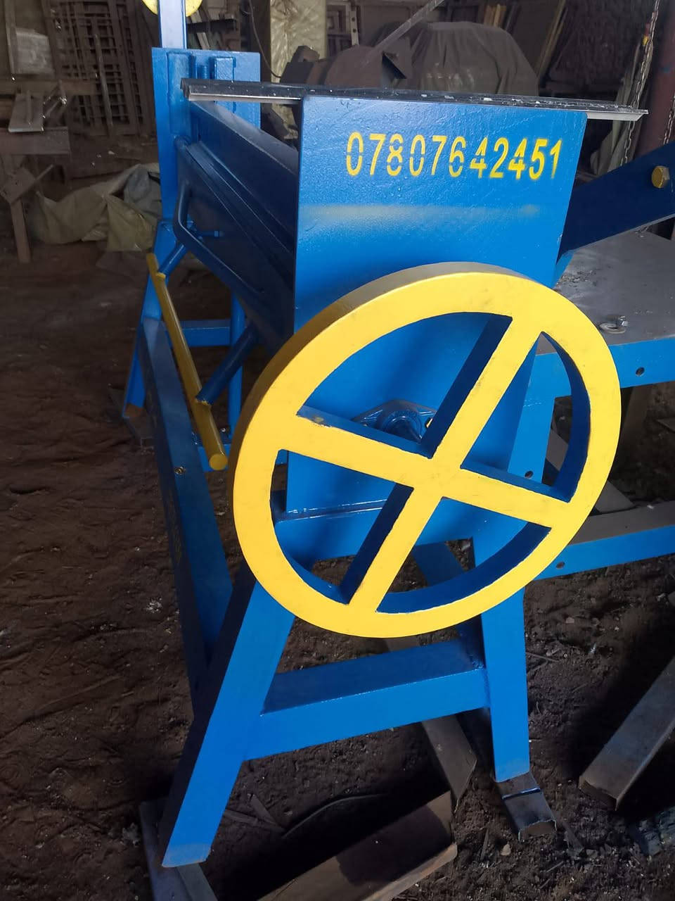 من معمل أبو عباس جاهزات معواجات القياس 210/او250 عنوان المعمل نجف كوفه ***********
