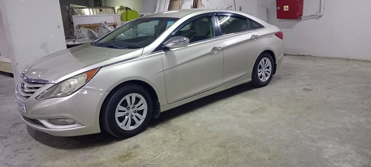 السلام عليكم 
سوناتا 2011 بيع او مراوس 
لون شمباني 
رقم بغداد الإنكليزي 
خير من الله السياره 
مصبوغة حزام فقط بدون لا دواخل ولا تكم مجرد جماليه لا اكثر 
موجود السونار القديم 
للتواصل ***********
