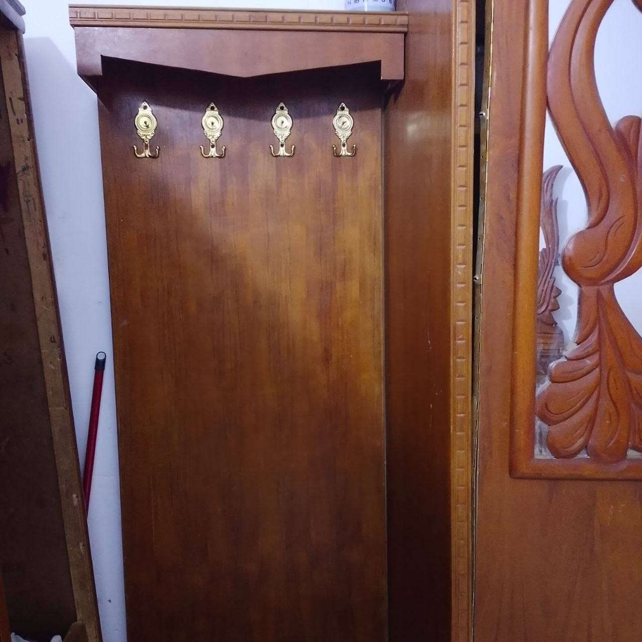 السلام عليكم
غراض بيت للبيع 
تغم 6قطع ملكي نضيف ب275
غرفه عراقيه تسكام ب225
بلازمه على فحص ب100
اتصال على الرقم ***********
رقم واتس اب ***********
مكان كوت الجديده

