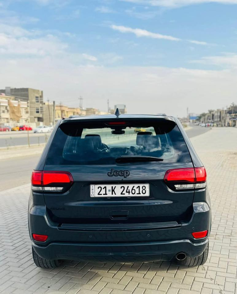 السلام عليكم
للبيع جيب لاردو فئة بلاك توب
موديل 2018 - وارد أمريكي
• السيارة حادثة بنيد و جاملغ
• الجاملغ الثاني ربع منه صبغ
• لون مميز
• رقم سليمانية
• بسمنة السيارة نظيفة جداً
• ما بيها أي نقص
المواصفات:
• كشنات جلد ومخمل
• تدفئة بالكشنات
• تدفئة بالستيرن
• كشنات كهرباء
• صندوك كهرباء
Carplay شاشة كبيرة مع •
• وباقي مواصفات الجيب المعروف
اي استفسار اتصل على الرقم
(‭0776 370 5097‬) مكان السيارة بغداد حي الجهاد 
( )
السعر (182)
