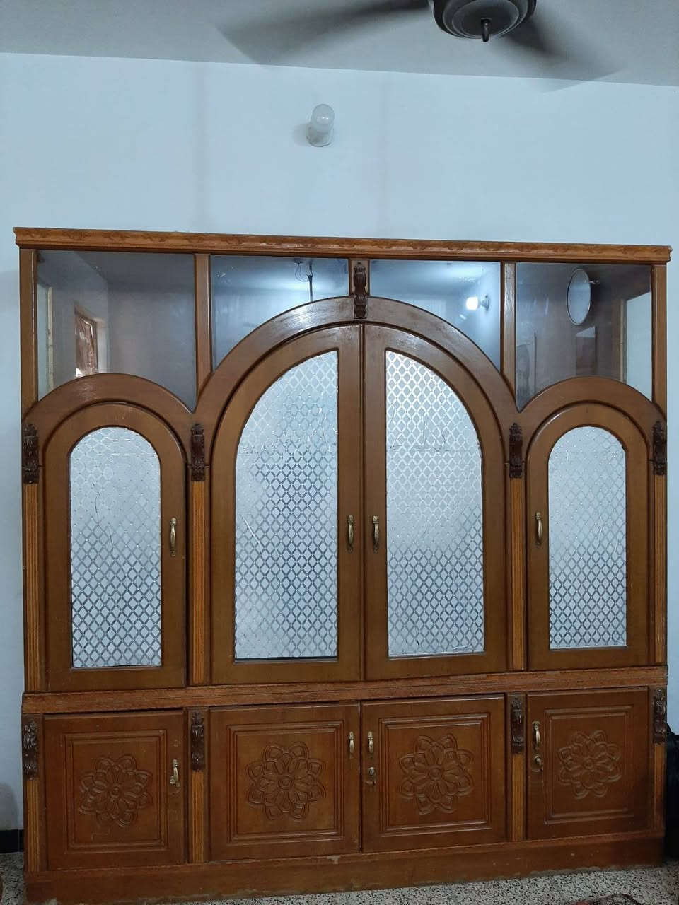 السلام عليكم 
هذني كلهن ب 400لان نريد ننتقل لغير محافظة


**إذا كنت صاحب هذا الإعلان وتريد حذفه لأي سبب، رجاءا أرسل رسالة إلى الدعم الفني**