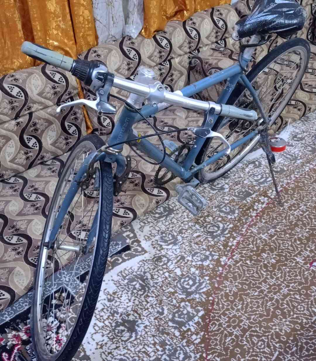 بايسكل: حجم 27 مابي شي غير التاير الامامي ( عوزة فقط چوب)  المكان:  الناصرية المركز / حي اريدو _ السعر ٤٠ وبي مجال؟  
الرقم:  *********** #
