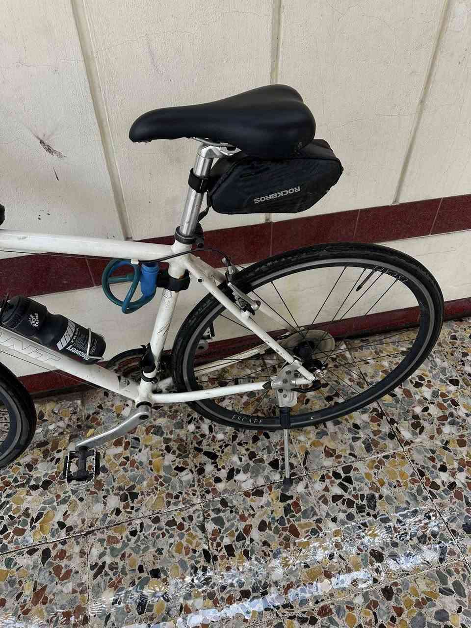 السلام عليكم c700  البيع سعر 160 بي ‏مجال  
‏عنوان بغداد  ￼/***********@￼
