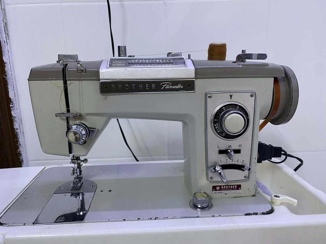 مەکینەیەکی چاکو بێعەیب  24نەخش تەنها110 هەزر ***********   ***********
