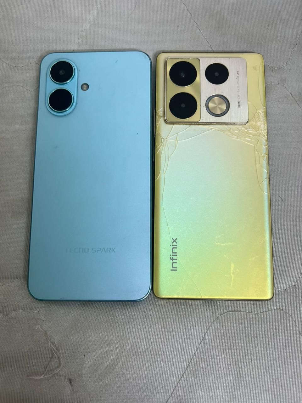 اجهزه انفنكس نوت٤٠برو وجهاز  ثاني TECNO SPARK Go 2 اجهزه جدد مابدل بيهن شي ماصار هواي. من شتريت جهاز سمائي مراوس ثنينهن بايفون  مكان بغداد لعبيدي رقم ***********
