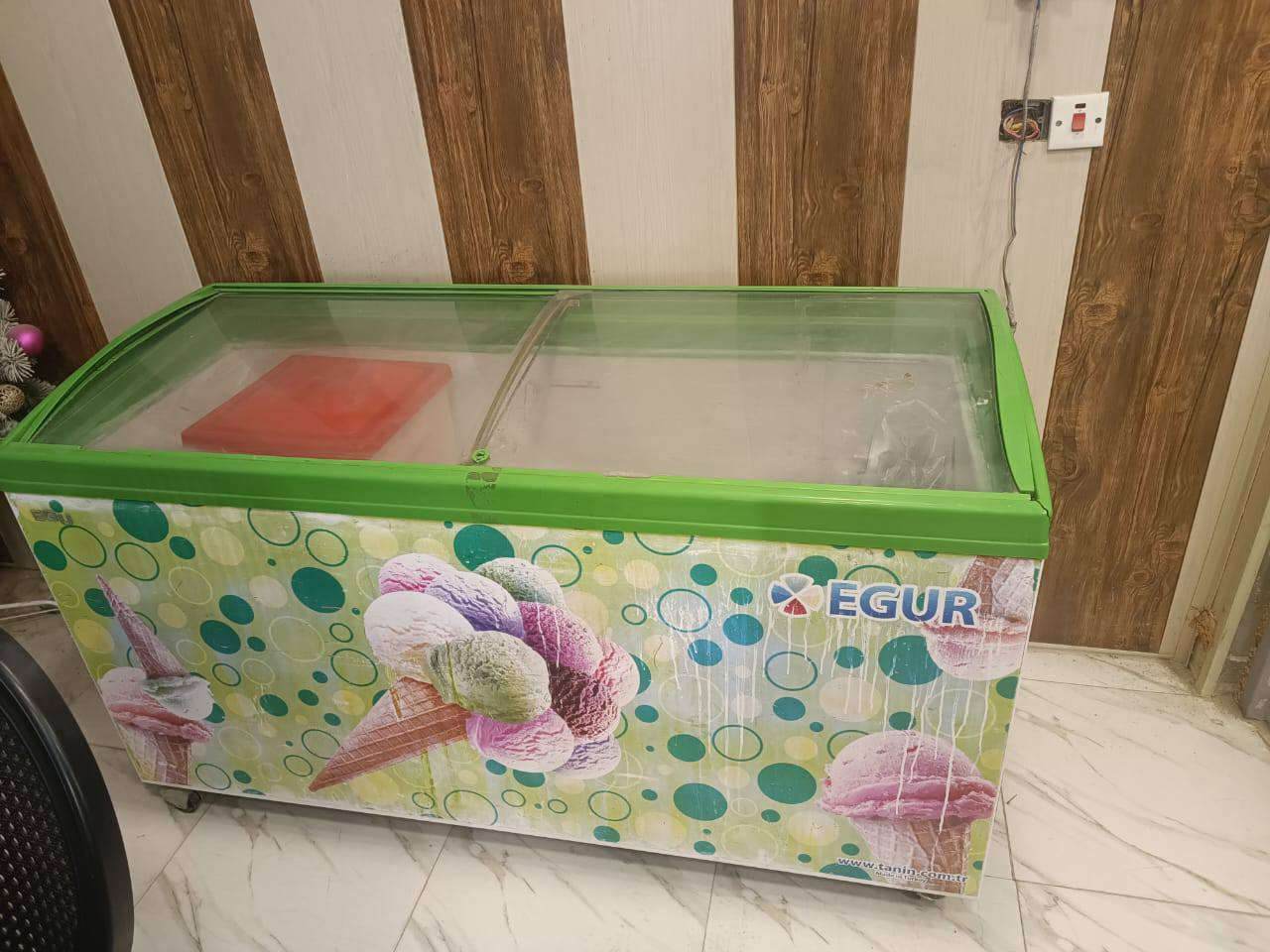 تجهيز محل كامل للبيع مرطبات ومؤكولات لاستفسار +964 782 739 8485
