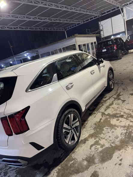 سورنتو ٢٠٢٢
ماشية ٧٥كم
فول مواصفات
ضمان دوليه 
السعر ٣٠٠$
***********
