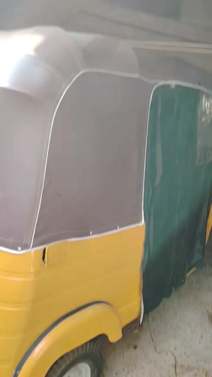 سلام عليكم تكتك للبيع موديل ٢٠    موجوده بالشعله اتصل عل رقم ***********
