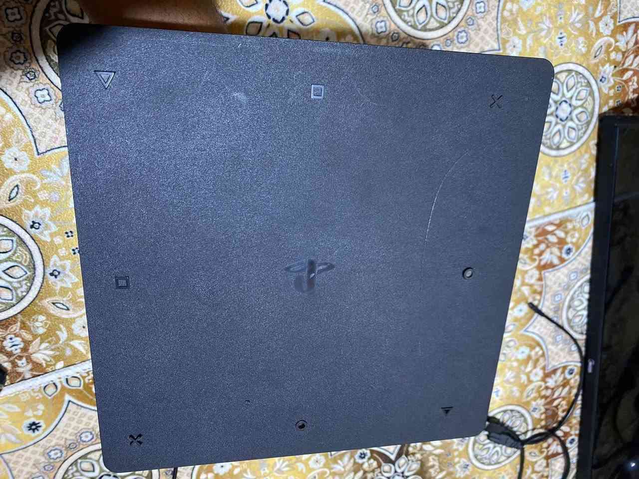 بلي 4 سلم نص تيرا جوستك 1 تجاري و يو بي اس لبلي نضيف ما داخل تصليح  ومكفول كفاله عامه ب 200 الف مكاني قلعه صالح  رقمي ***********
