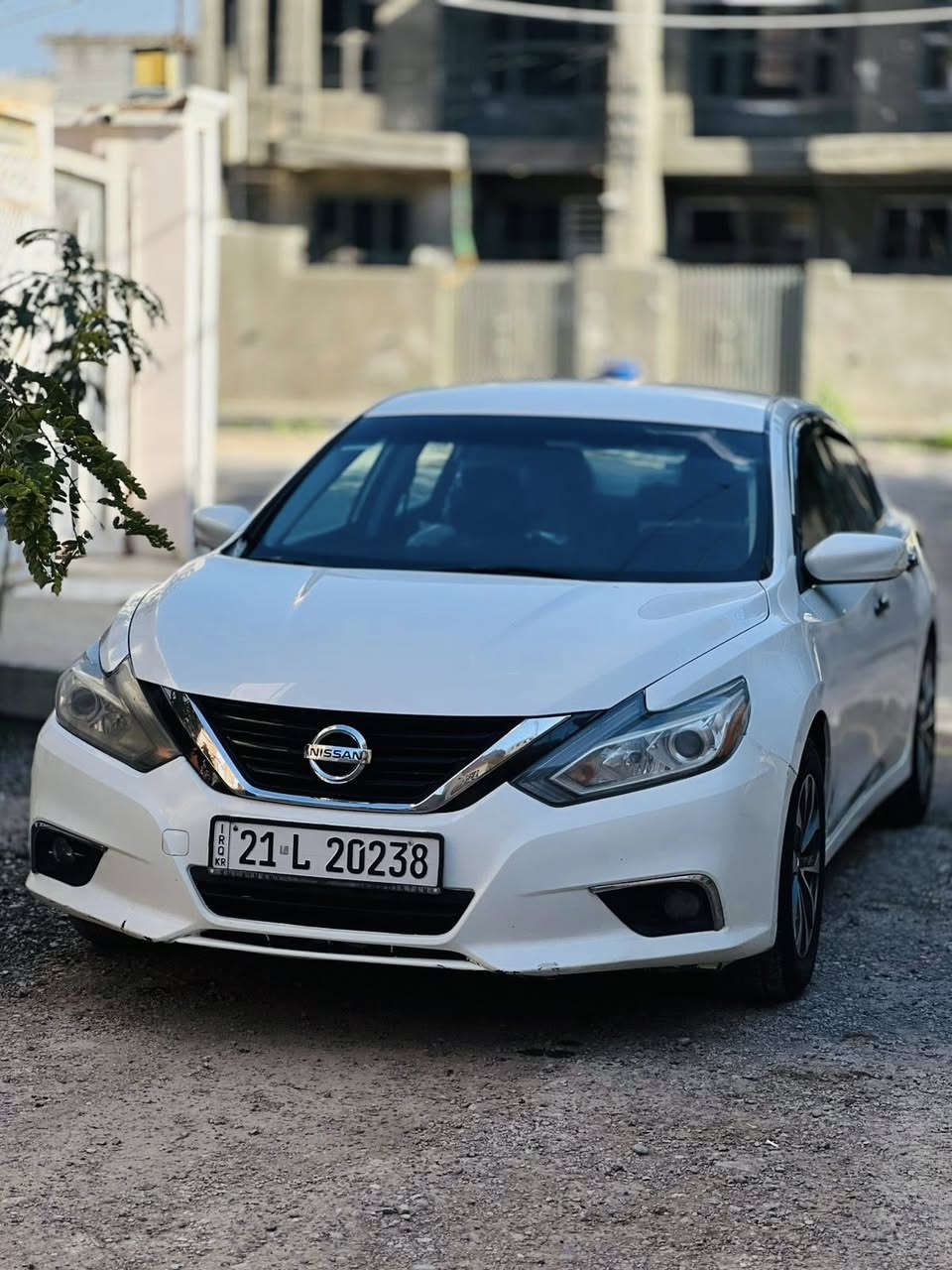 السلام عليكم 
نيسان التيما 2017 
الموصفات 
تحكمات ستيرن 
كامرة خلفيه 
حساسات 
كشن كهرباء 
ماشيه 100 mi
السيارة حادثها جاملغ وباب رش فقط بدون إرباك بدون دواخل 
السيارة كير مكينه صدر جاهزة من كلشي مابيها  نقص برغي 
رقم سليمانيه هزة وسنويه ورقم جديد 
صور الحادث والسونار مرفق 
العنوان ديالى بعقوبه 
السعر 125 وبيها مجال للطيبين 
رقم الهاتف ***********
