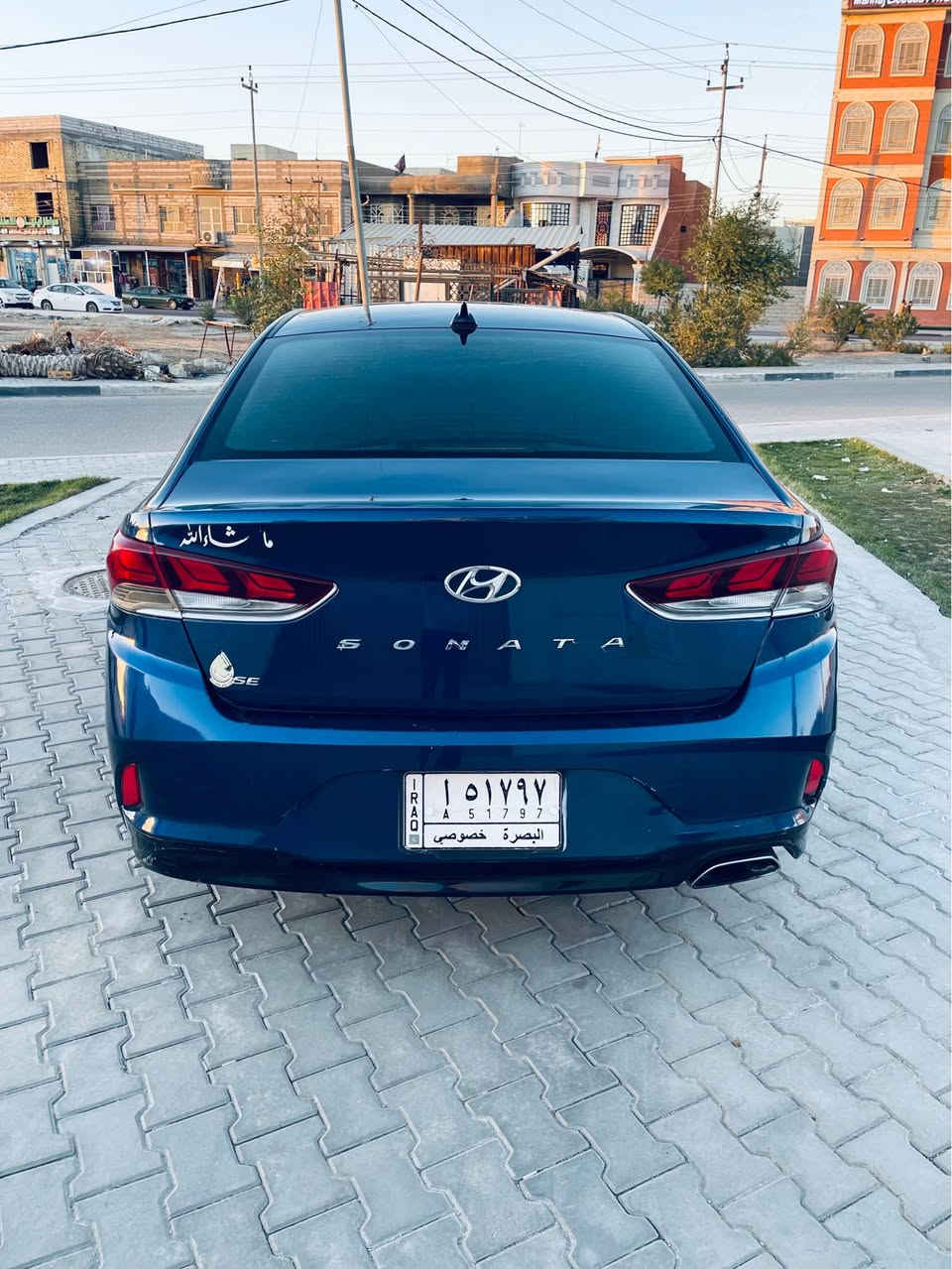 السلام عليكم سوناتا 2018 وارد امريكي  حادثه من امريكه فقط بنيد ومصلح نفسه وهنا بالعراق صار بيه بارت بالمدكر الخلفي ونصبغ جزء منه مكينه وكير وحداده وتبريد مكفولات ماشيه 65 الف السياره ما بيه تبديل  السياره جاهزه للاخير ما اتعب 
السعر 120 ورقه 
📍/ياسين خريبط 
📞/*********** Singapore
