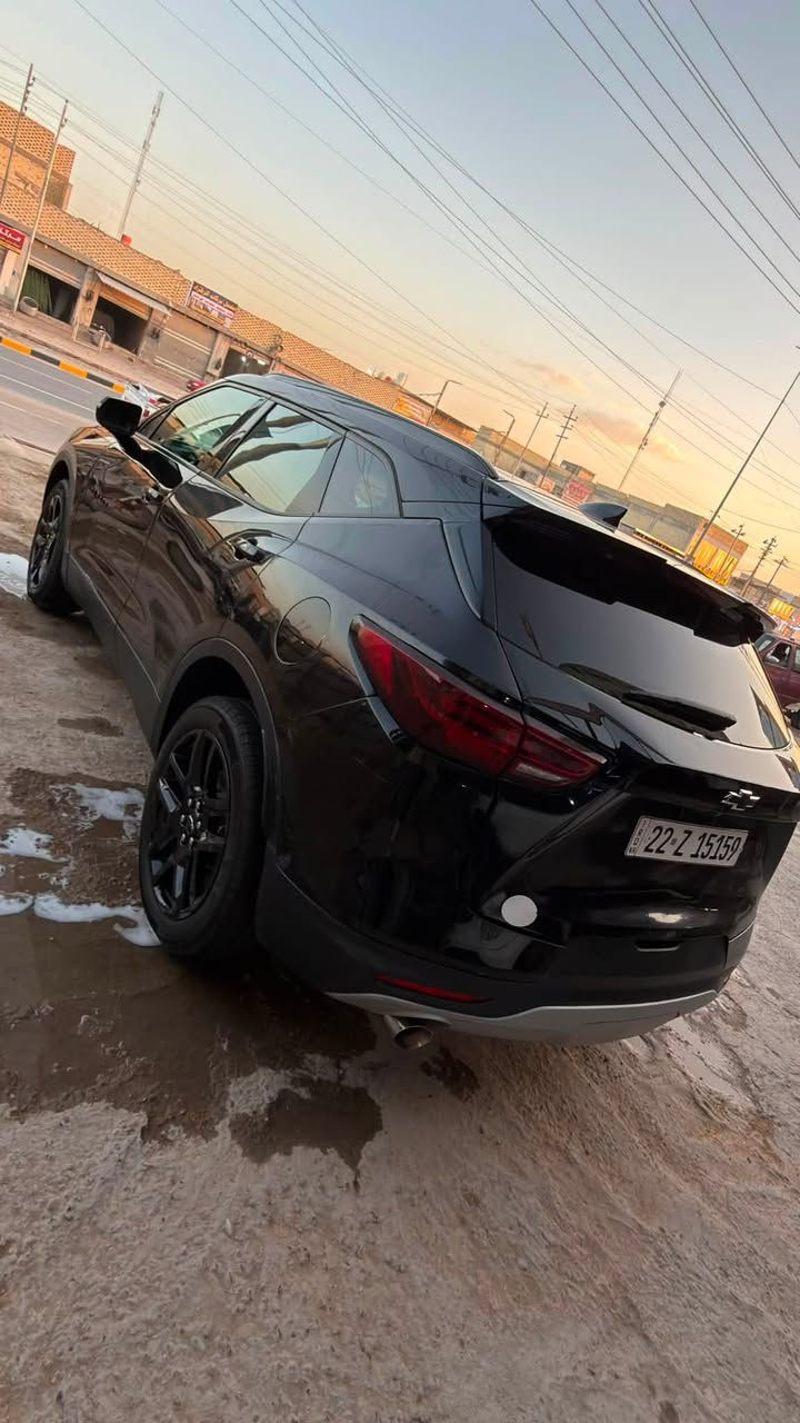 السلام عليكم 
شوفرليت بلايزر V6 2024 
حجم المحرك 6 سلندر 3.6L 
الضرر: جاملغ خلفي صبغ وقبق الجنطه صبغ مصلح بمكانه بدون فتح بدون ايرباك 🤍
سياره اي نقص مابيها كير مكينه بدون فتح تبريد ثلج حداديه جديده تايرات جدد اي نقص مابيها 
سياره ماشيه 17 الف فقط
رقم اربيل مميز وحلو 🤍
سياره ب اسمي سنويه جديده هزه جديده بدون غرمات جاهزه 
المواصفات:👇
بصمة ابواب وتشغيل وتشغيل عن بعد
رادار امامي وجانبي وخلفي
وضعيات قياده متعدده فور ويل وتو ويل وجبلي 
تنبيه الخروج عن المسار
حساسات خلفية
جنطة كهرباء
سايدبريك بصمه كهربائي
كراسي جلد اسود
الكراسي الامامية كهرباء
تدفئة الكراسي الامامية
ميموري كرسي السائق
وضعيات قيادة
لايتات LED بالكامل
شاشه تحكم بالايعازات
تحكم ستيرن جهتين
سياره فول عدا البانوراما  
اخون فقط الشراي يتصل رحمه الوالديكم 
كلشي ناشرلك صور الحادث وسونار 
السعر: 225 ورقة وبيها مجال قليل 
☎️ الاتصال :
***********
📍النجف الاشرف
