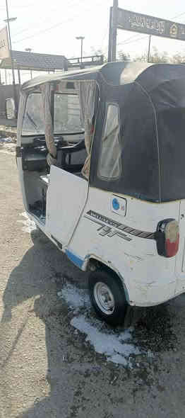 سلام عليكم تكتك تيفيس للبيع مديل 22 جاهزه كبل لشارع مكفولة من الصبغ ول ضربه لقويه تكتك أوراقه ضايعه اكفلك سرقه وعشار السعر 3500 وبيه مجال مكاني ناصرية مركز ما متواجد عل فيس ***********
