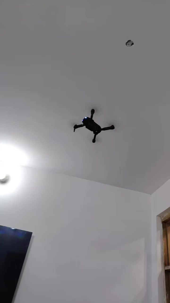 سلام عليكم درون جديد وتم فحصه بلفديو فقط  ب٣٥ ويوجد توصيل
*********** واتساب
