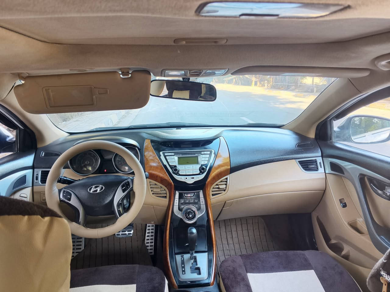 السلام عليكم النترا 2014 وارد خليجي اللون ابيض محرك 1800 دوش فول مواصفات فتحه تحكمات تبريد خلفي كشنات جلد داخل بيجي كشنات كهرباء السياره فول مواصفات رقم السليمانيه السياره مكفوله من ضربه بيها مكانات صبغ اثر تقشير السعر 97 وبيها مجال المكان نجف رقم التليف***********
