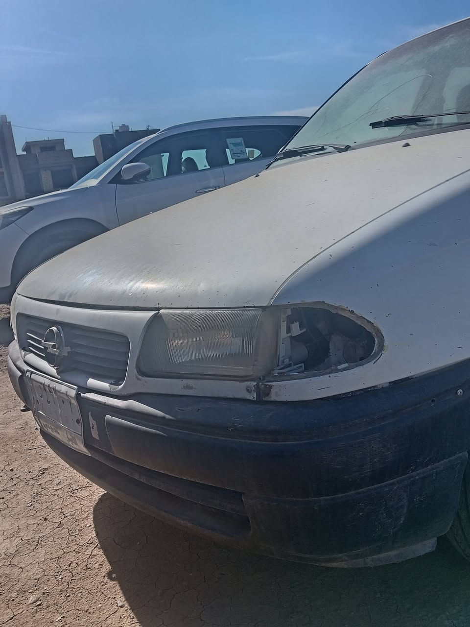 اوبل استره ستيشن موديل 1994 للبيع
بيضاء رقم انبار
محرك 1600
السنويه لغايه 2029
الرقم الأتصال ***********

السعر 20 ورقه وبيه مجال
